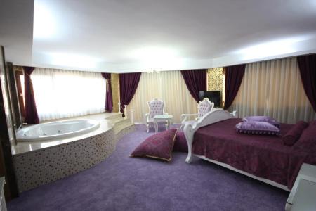 Grand Corner Boutique - 4