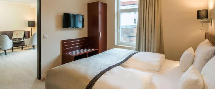 Best Western Plus Excelsior - 73