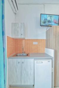 Pavlos Place - 66