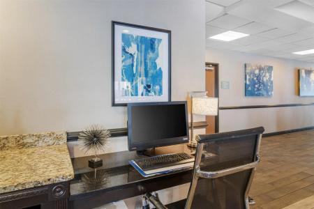 Best Western West - 4