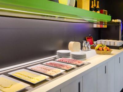 ibis Styles Luzern - 12