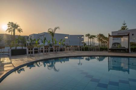 Delfina Beach - 14