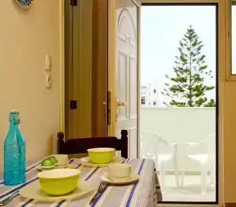 Lefka & - 32