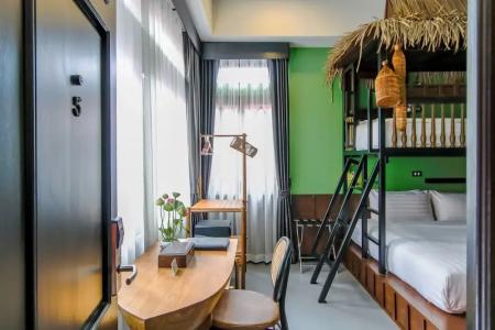 De Phanakron Boutique - 128