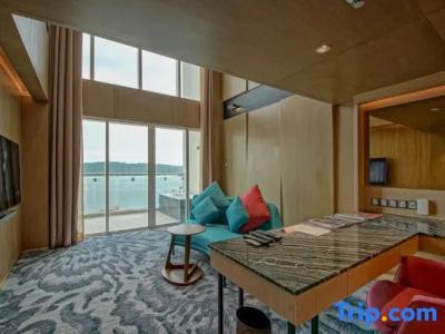 Le Meridien - 224