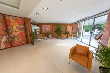 Goldstar  & Suites - 12