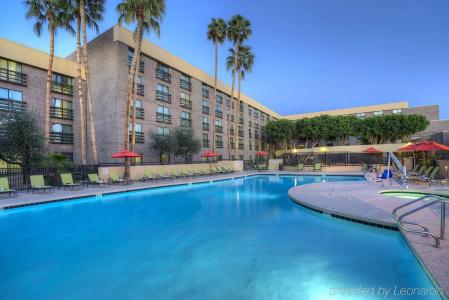 DoubleTree by Hilton Phoenix North - 14