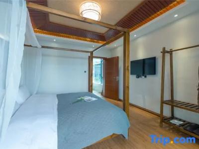 Khum Phucome -Sha Extra Plus - 305