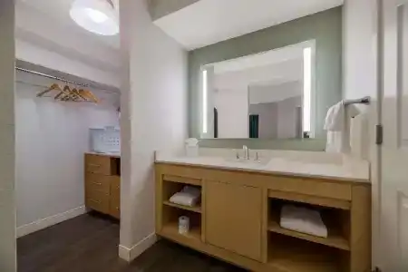 Sonesta ES Suites Orlando International Drive - 55
