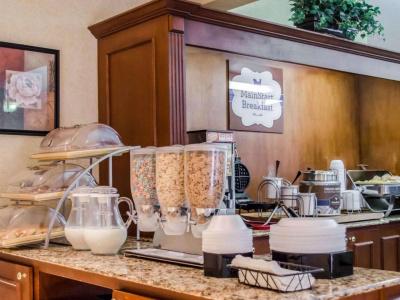 SureStay Studio by Best Western - 32