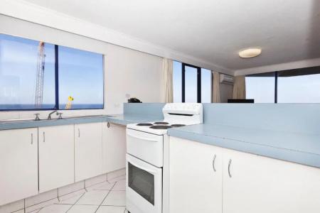 Surf Regency - 53