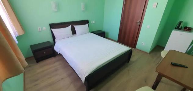 Luxor Inn & Suites - 35