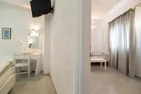 Artemis Suites - 117