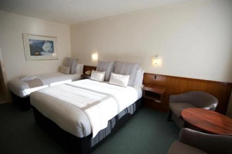 SureStay by Best Western The Clarence on Melville - 15