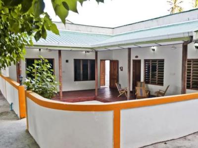 Fulidhoo La Perla Guest House - 24