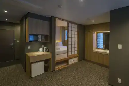 Miru Niseko - 1
