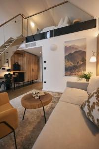 Triangel Boutique - 19