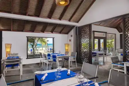 Melia Danang Beach Resort - 17