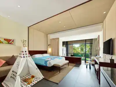 Hilton Sanya Yalong Bay Resort & Spa - 2