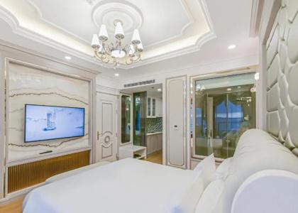 Phat Linh Halong - 140