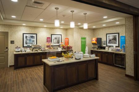 Hampton Inn & Suites, Vt - 22