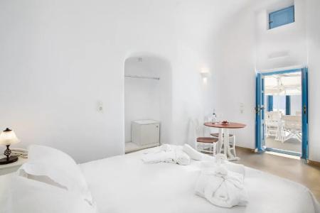 Pantelia Suites - 68