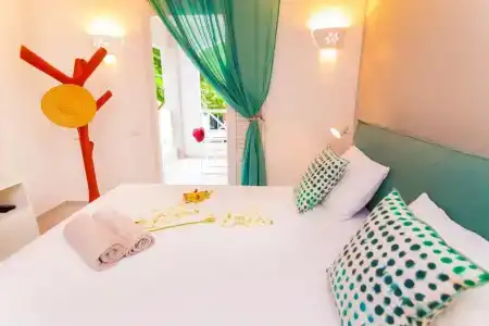 Tracadero Beach Resort - 8