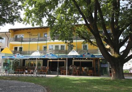 Promenade - 4