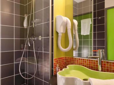 Ibis Styles Lyon Villeurbanne Parc de la Tête d'Or - 4