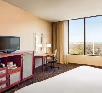 Holiday Inn Austin -Town Lake, An Ihg - 66