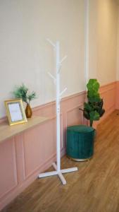 Isara Boutique And Cafe - 23