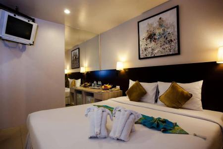 @ White Patong - 21