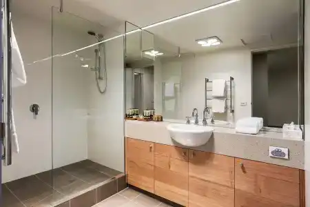 The Old Woolstore Apartment - 9