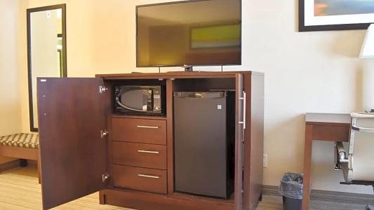 Holiday Inn Express-Kicking Horse, An Ihg - 86