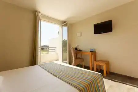 Kyriad Perpignan Sud - 78