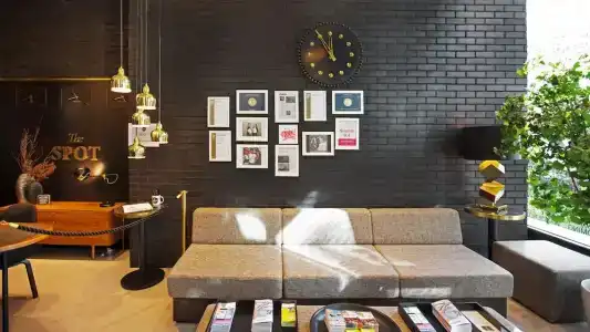 The Spot - Serviced - 1