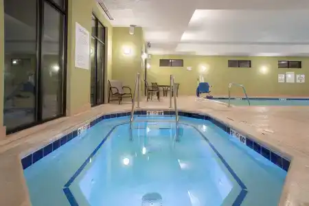 Holiday Inn & Suites Downtown, an IHG - 37