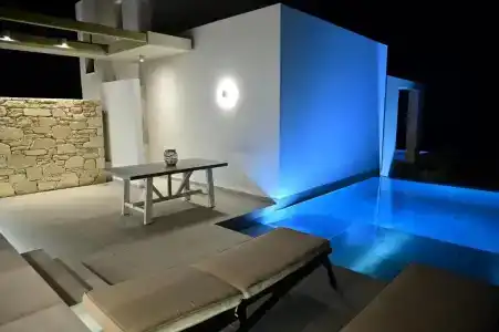 Kavos & Suites - 96