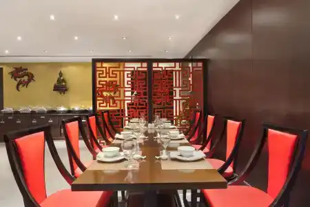 Howard Johnson Bur Dubai - 13