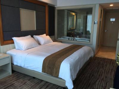 H Sovereign Bali - 6