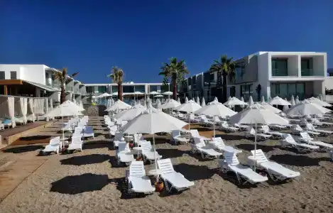 Luga Boutique & Beach - 12