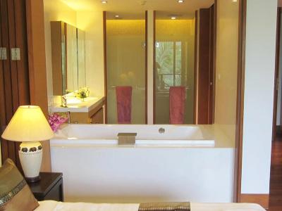 Pearl of Naithon - 4