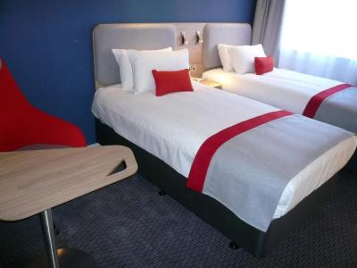 Holiday Inn Express Oxford Kassam Stadium, An Ihg - 63