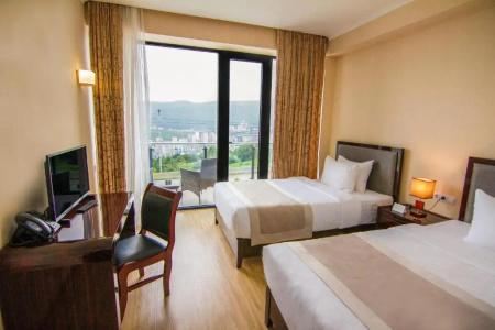 Lisi Hills - 119