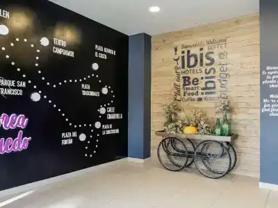 Ibis Oviedo - 11
