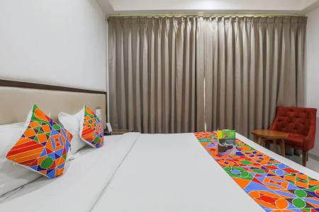 FabSapphire Inn - 24