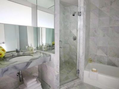 Avalon Beverly Hills, a Member of Designs - 10