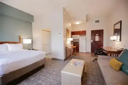 Sonesta Es Suites Baton Rouge - 82