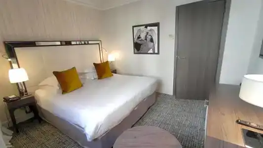 Hôtel Le Canberra - 61