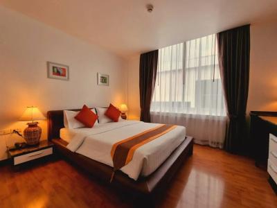 The Bedrooms Boutique Bangkok - 2